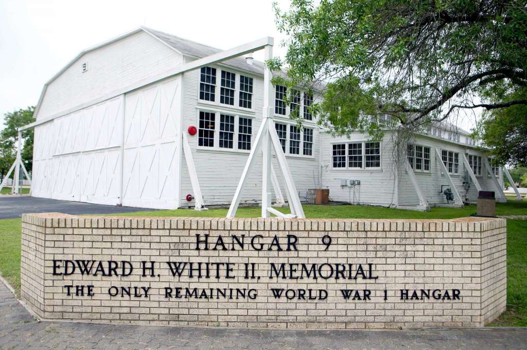 Total 71+ imagen brooks city base emergency room bw.thptnvk.edu.vn