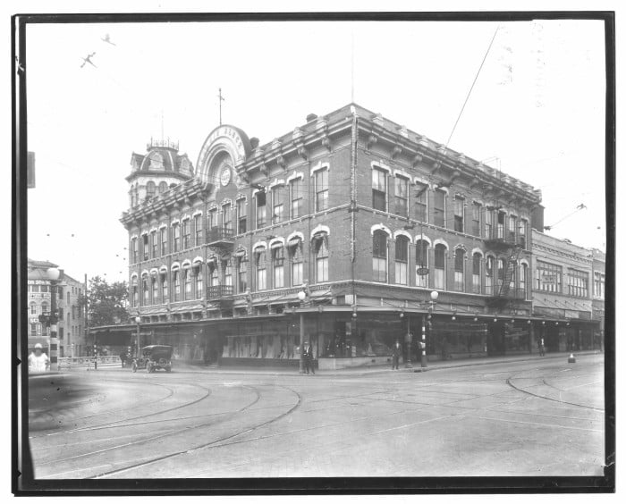 Dullnig Building in San Antonio